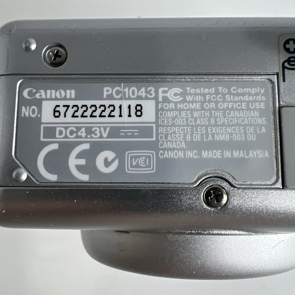 Canon PowerShot A70 3.2MP Digital Camera Silver PC1043 Vintage For Parts